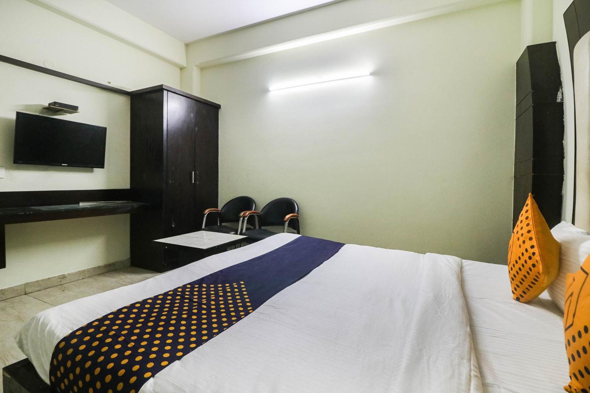 Spot On Hotel Grace Near Star Mall Gurgaon Eksteriør bilde