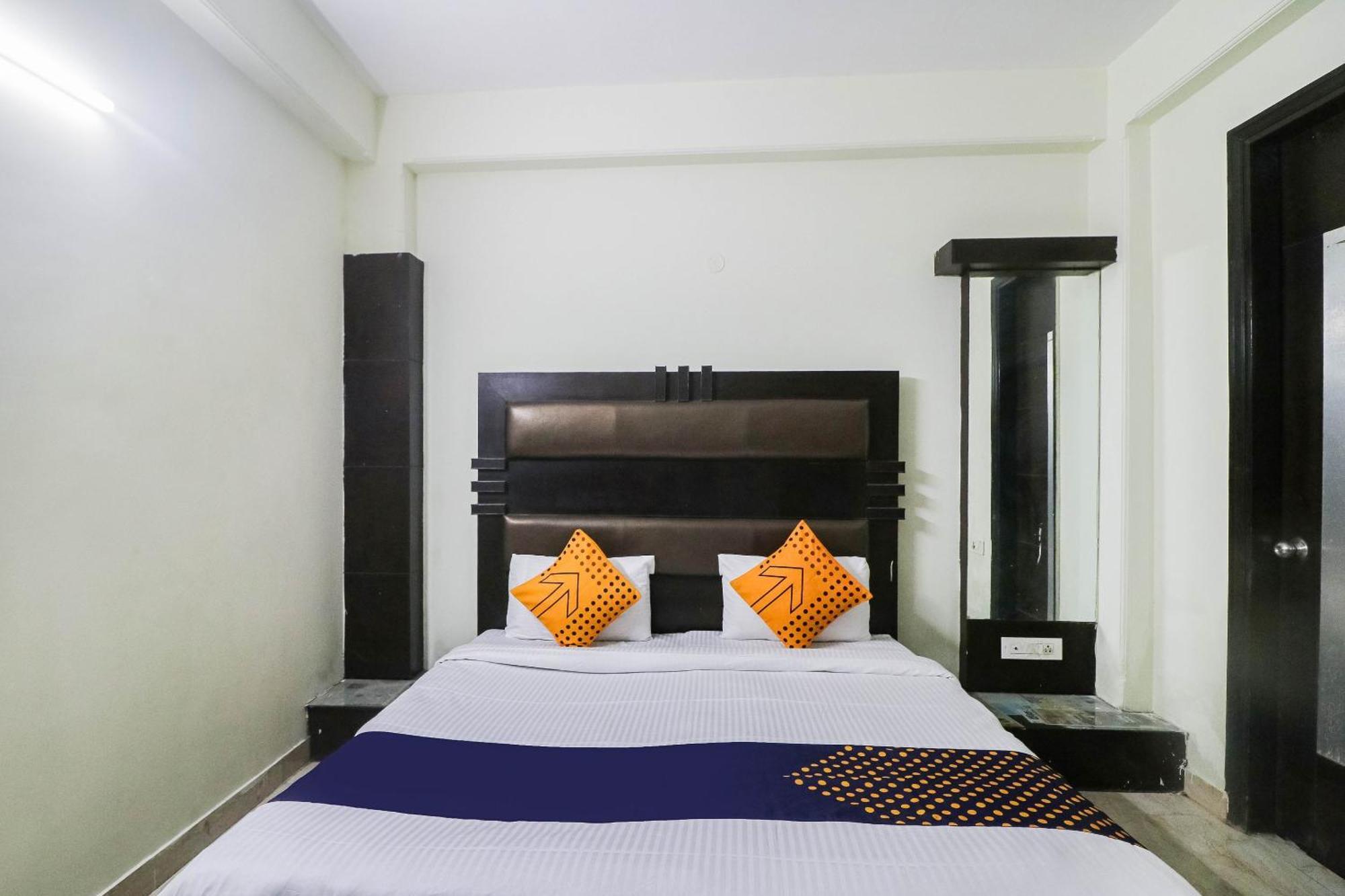 Spot On Hotel Grace Near Star Mall Gurgaon Eksteriør bilde