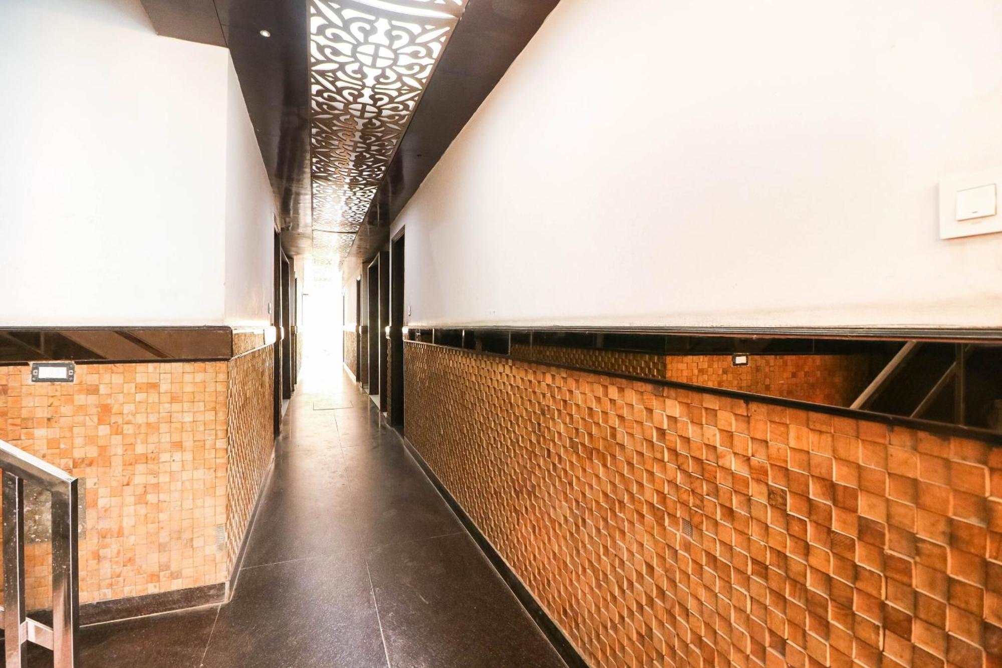 Spot On Hotel Grace Near Star Mall Gurgaon Eksteriør bilde